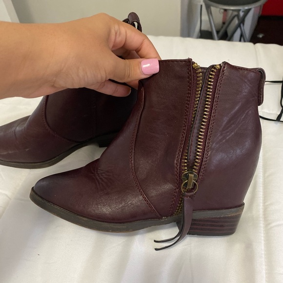 Forever 21 Boots - Picture 2 of 4